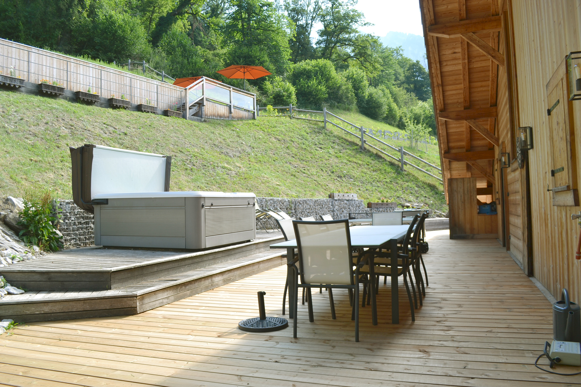 Terrasse et jacuzzi